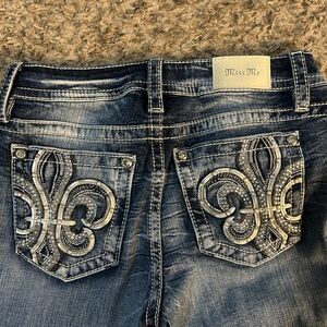 Size 29 Miss Me Capri